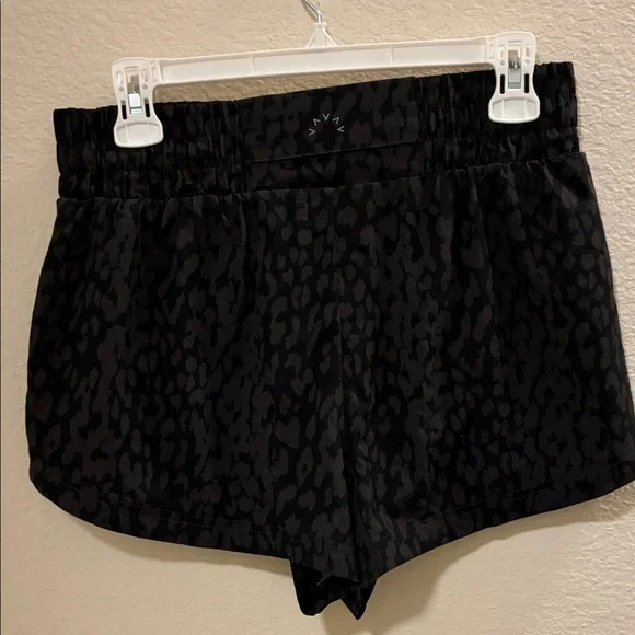 Varley Black Patterned Athletic Shorts - Picture 3 of 7